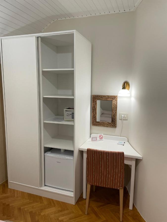 La Casa Tamaris Apartment Senta Екстериор снимка