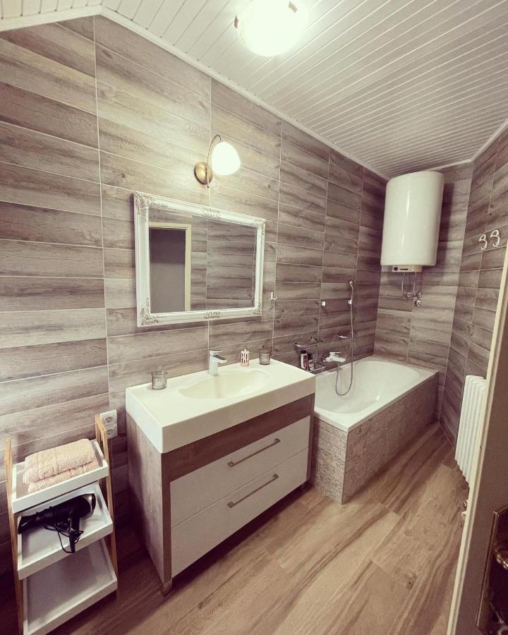 La Casa Tamaris Apartment Senta Екстериор снимка