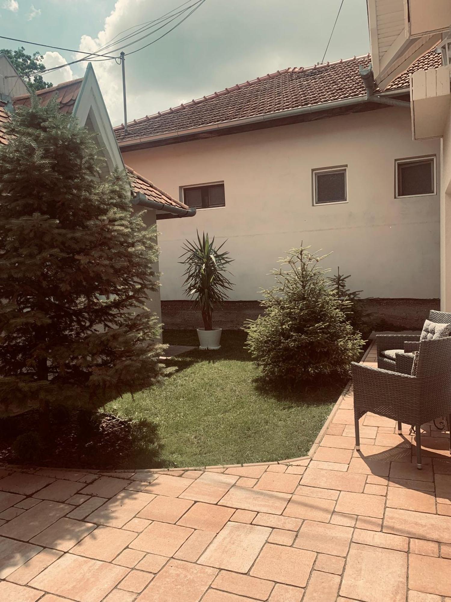 La Casa Tamaris Apartment Senta Екстериор снимка